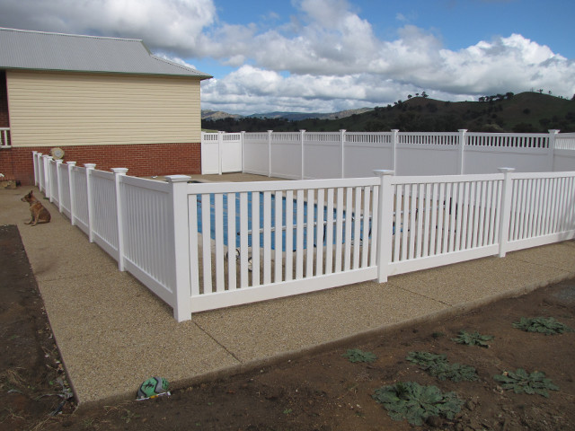 POOL & SAFETY FENCING