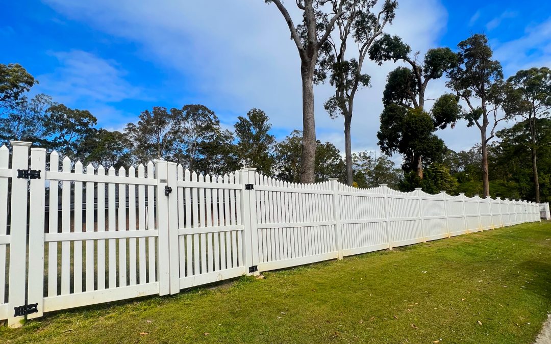 PICKET FENCING